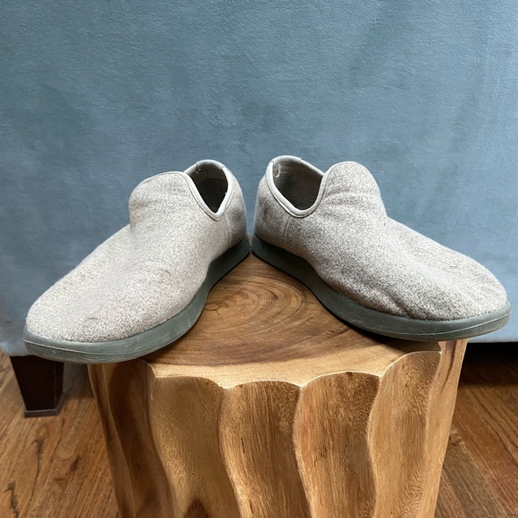 Allbirds wool Loafers -size 10.  Tan upper and green sole. - Picture 7 of 7